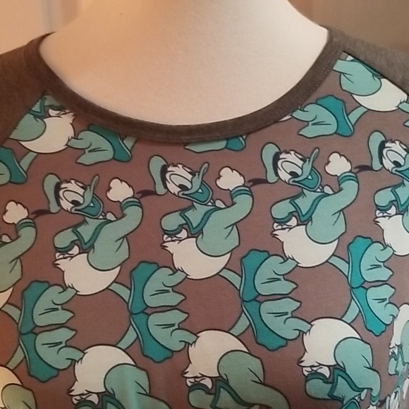 Top - Picture 2 of 3